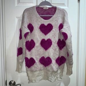 Promesa oversized fuzzy knit heart sweater Sz S/M shredded distressed hem